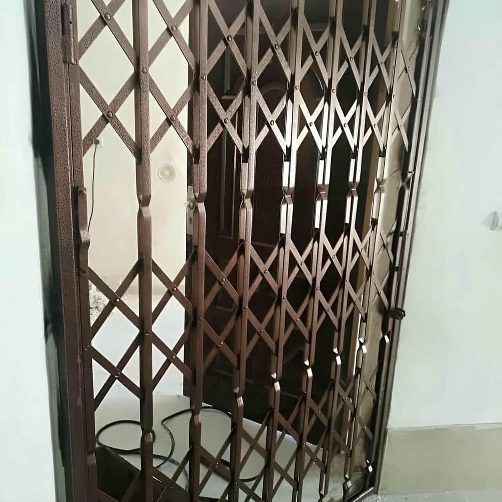 خرید حفاظ آکاردئونی پانچ دار برای پوشش بیشتر خرید حفاظ آکاردئونی پانچ دار برای پوشش بیشتر