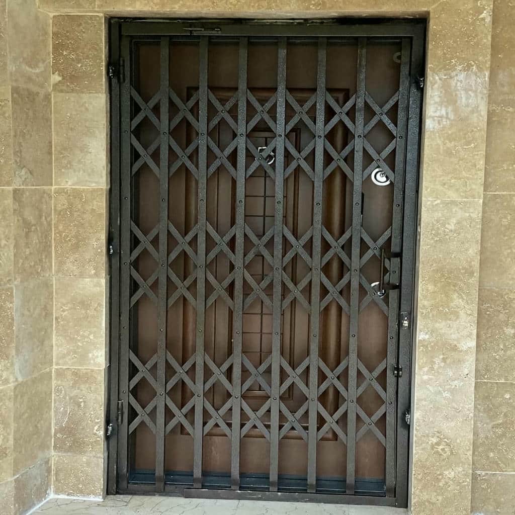 7 طرح حفاظ درب آپارتمان ضد دیلم