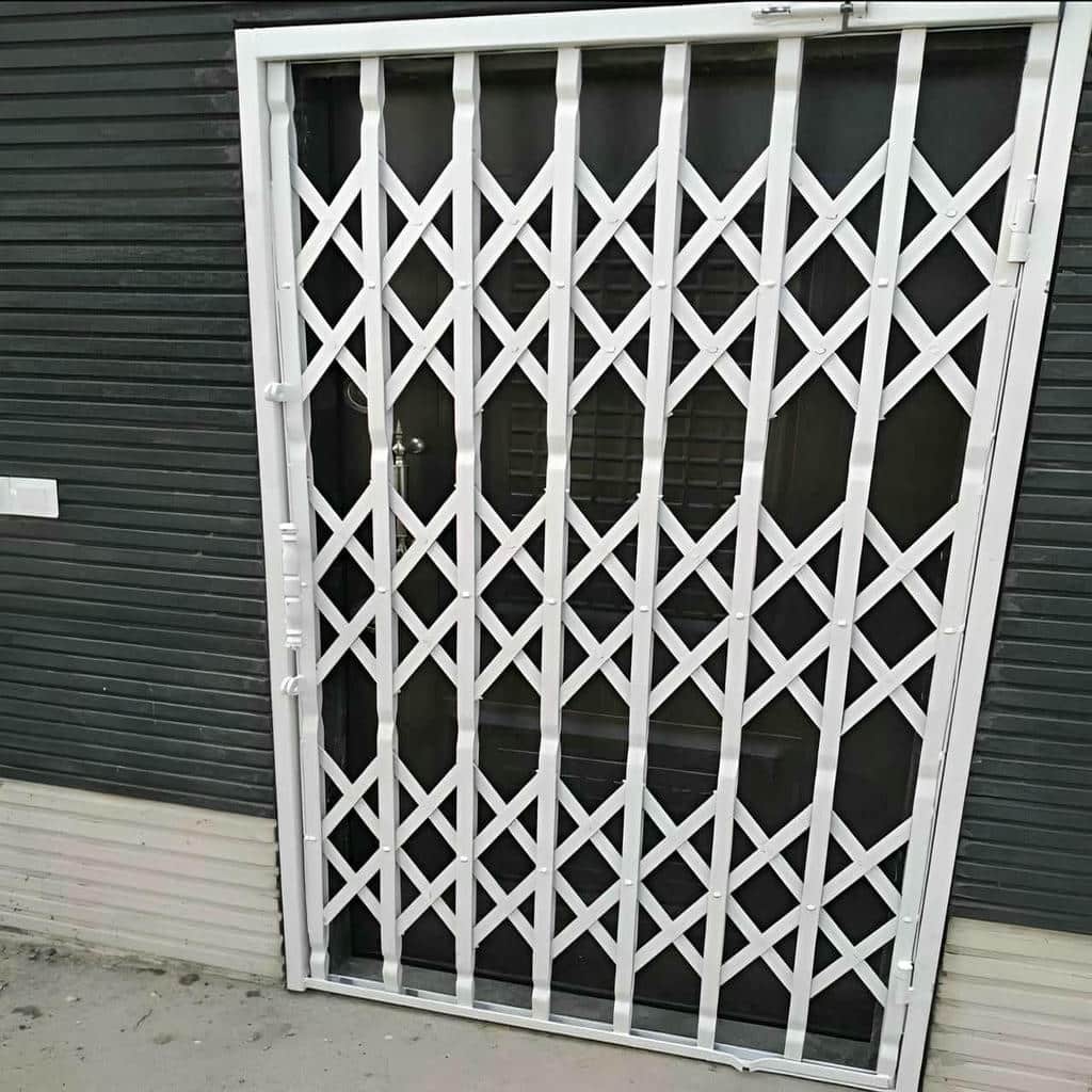 ساخت درب آکاردئونی ضد سرقت با پروفیل تقویت شده