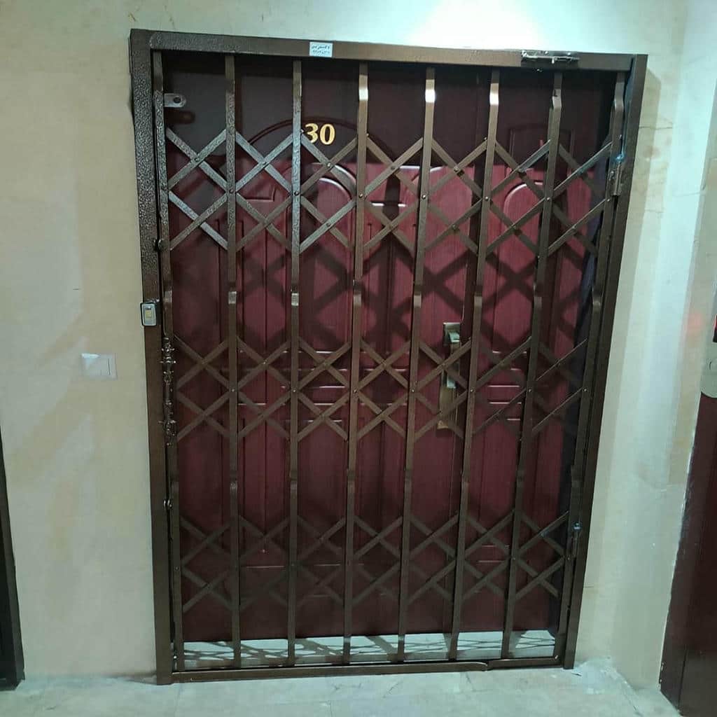 تولید حفاظ درب ضد سرقت فلزی پنج گل