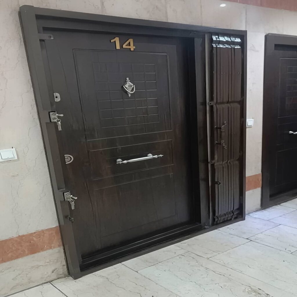 خرید حفاظ آکاردئونی درب واحد مسکونی خرید حفاظ آکاردئونی درب واحد مسکونی