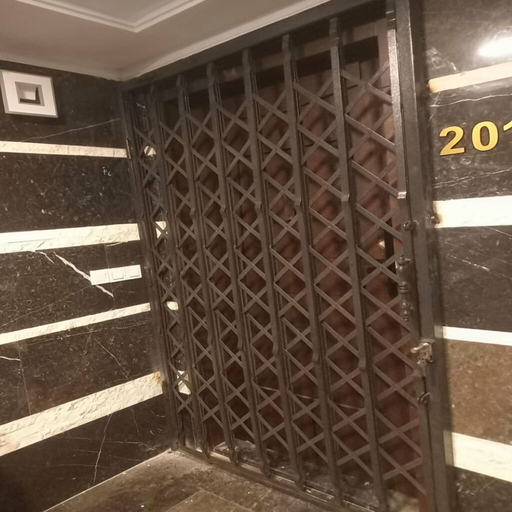 قیمت درب ریلی آکاردئونی کم جا بر اساس مشخصات سفارش