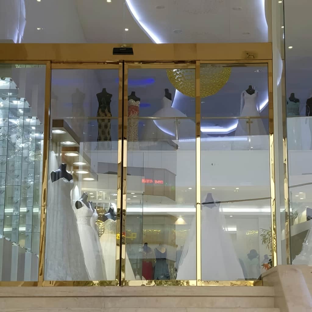 سفارش درب شیشهای لمینت اتوماتیک لابی دولنگه سفارش درب شیشهای لمینت اتوماتیک لابی دولنگه