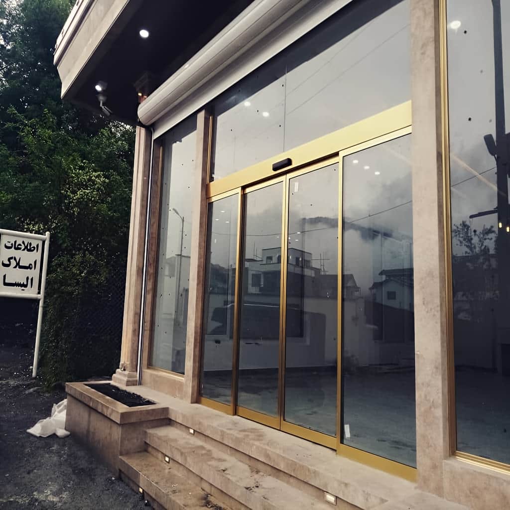 خرید درب اتوماتیک شیشه‌ای هتل لابی