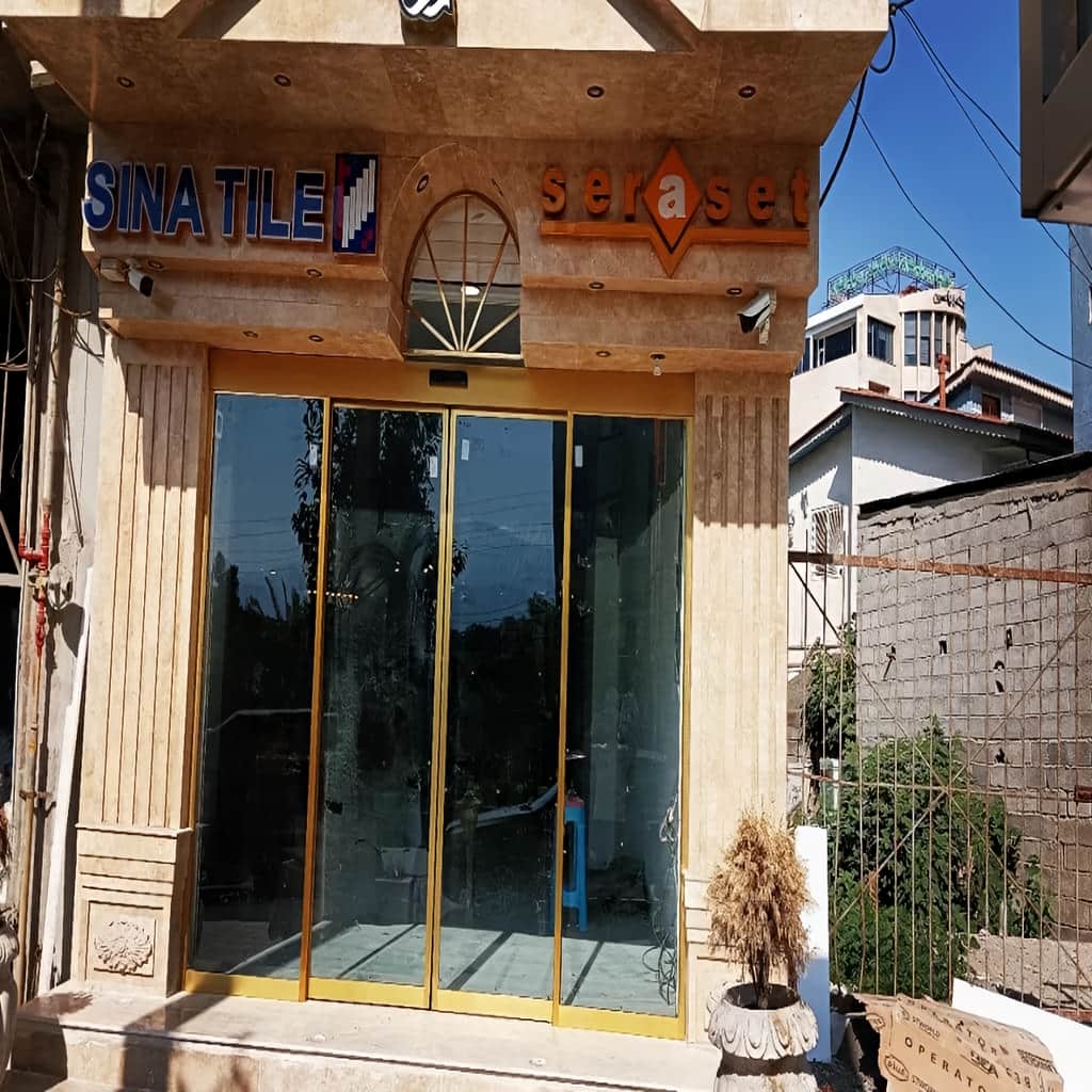 ساخت درب اتوماتیک شیشه‌ای هتل لابی سفارشی