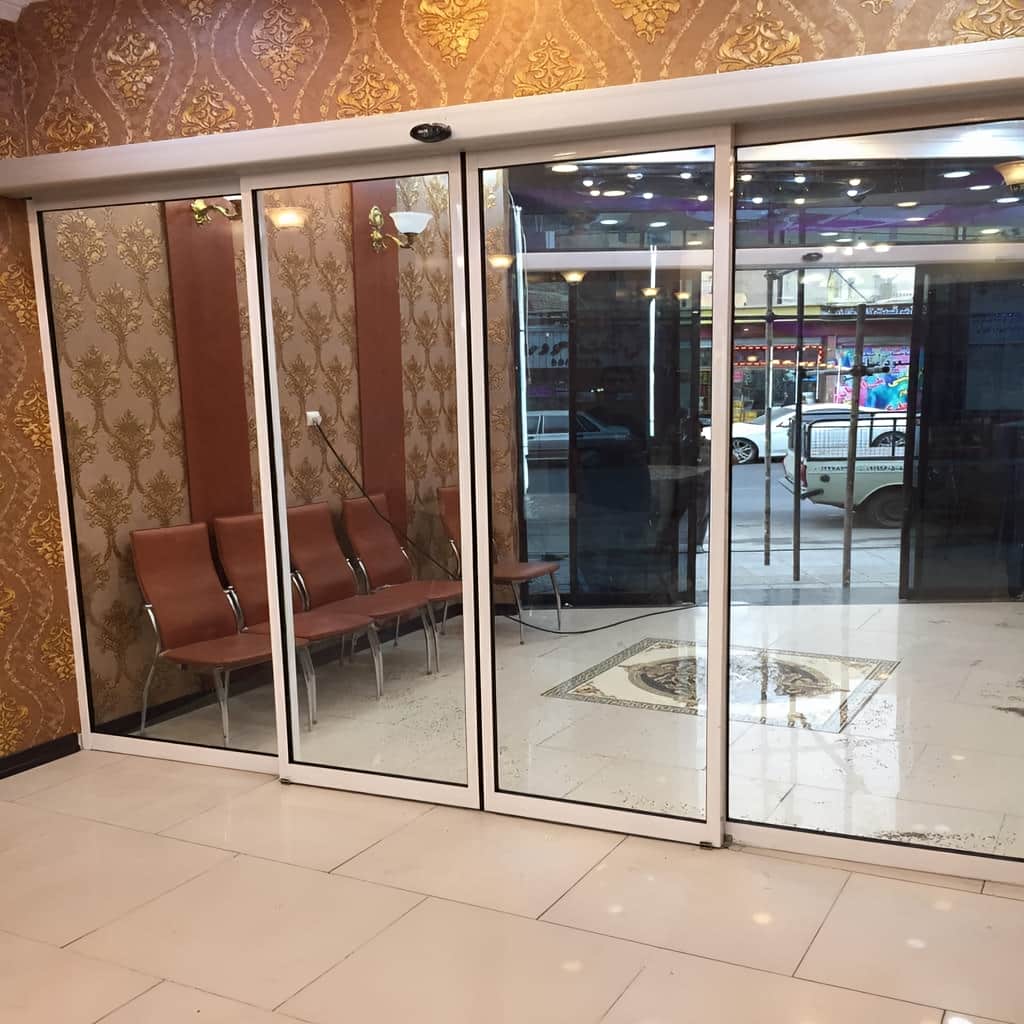 فروش درب اتوماتیک شیشهای بیمارستانی سنسور حرکت با فریم اسلیم فروش درب اتوماتیک شیشهای بیمارستانی سنسور حرکت با فریم اسلیم