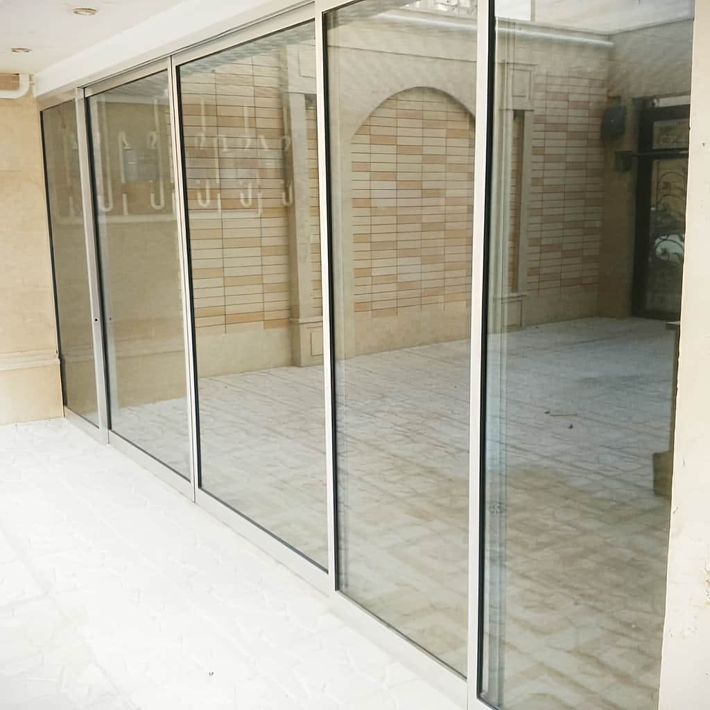 خدمات نصب سنسور درب اتوماتیک شیشه‌ای حرکتی