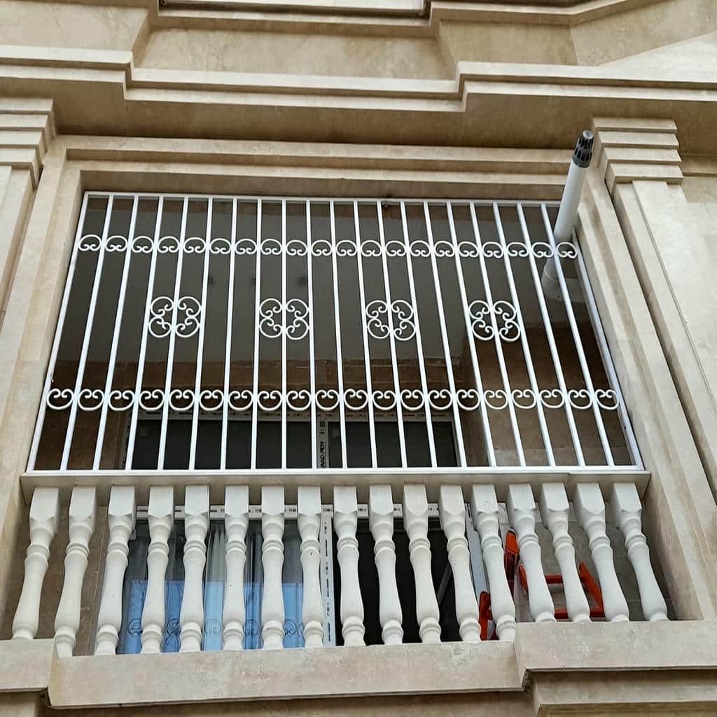 12 طرح حفاظ پنجره رنگی کوره ای