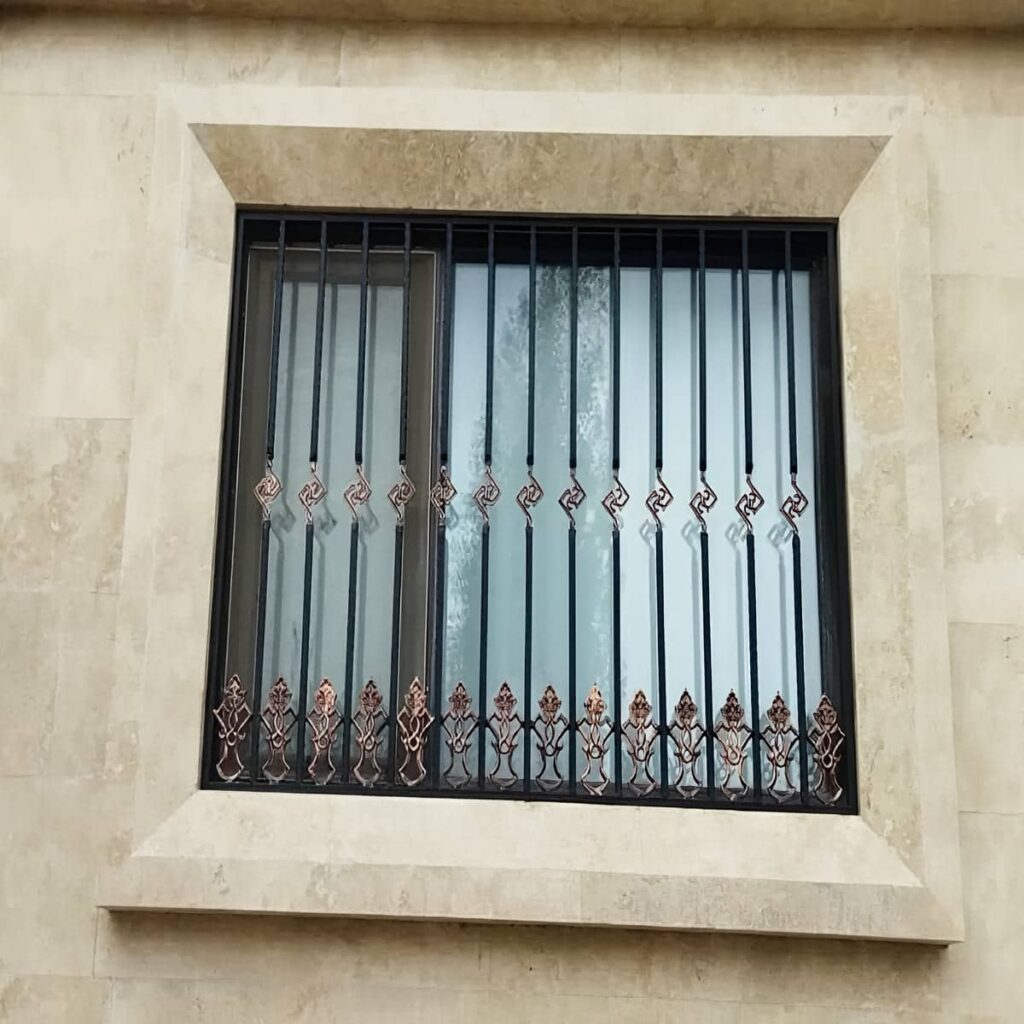 تولید نرده پنجره فلزی شاسی دار طرح هندسی