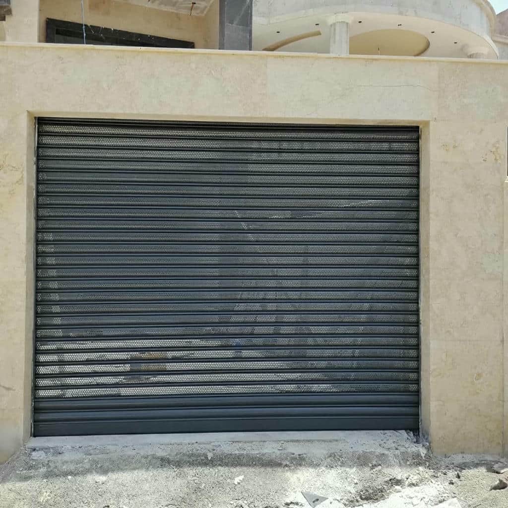 سفارش کرکره برقی پارکینگ با موتور ساید