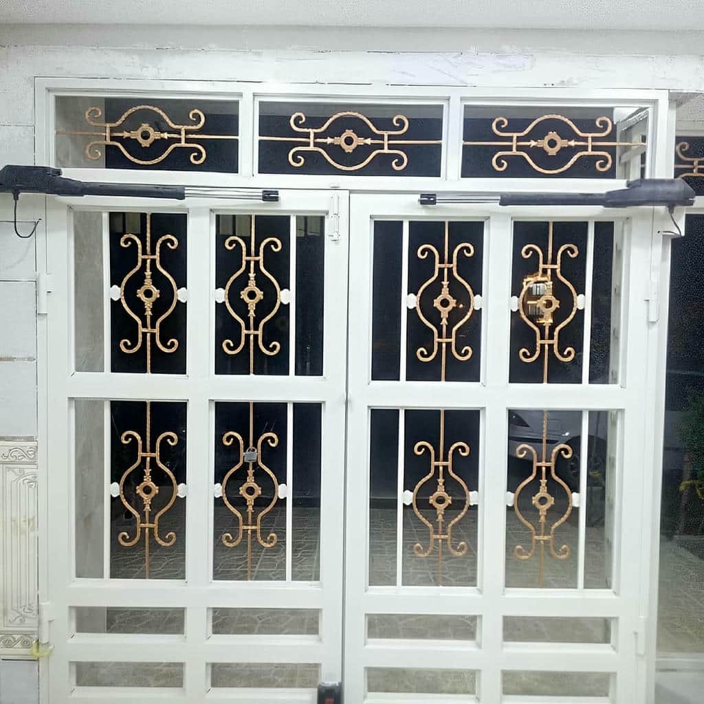 سفارش درب برقی ویلایی دو لنگه با بازوی مناسب
