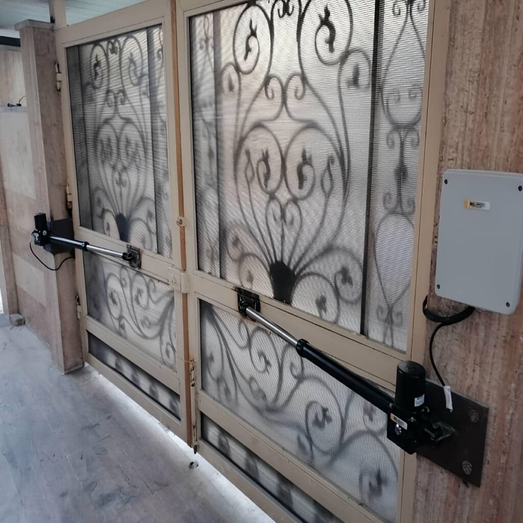 اجرای جک درب پارکینگ ایرانی بازویی با توقف نرم اجرای جک درب پارکینگ ایرانی بازویی با توقف نرم