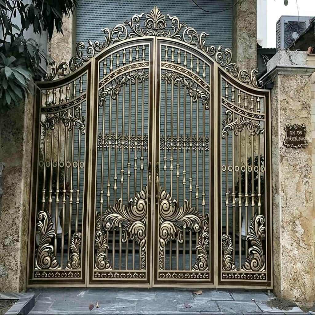 10 طرح درب ویلایی فرفورژه نمای رومی