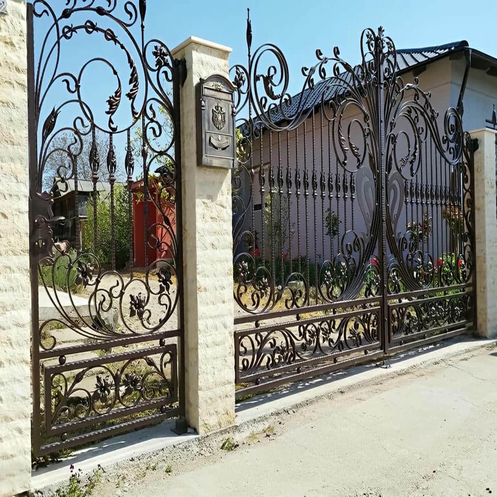 سفارش درب پارکینگ ویلایی دو لنگه بر اساس ابعاد دهانه
