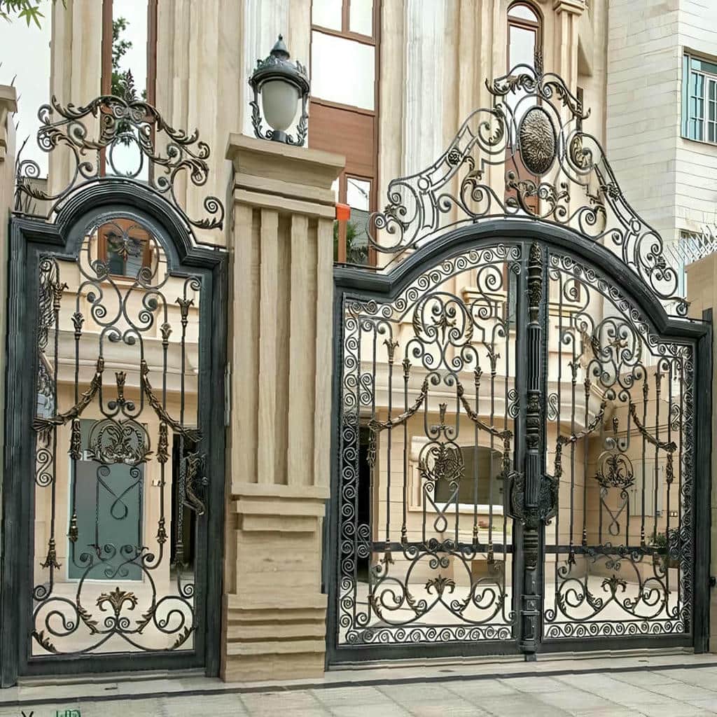 تولید درب حیاط طرح چوب فلزی با پنل قابدار تولید درب حیاط طرح چوب فلزی با پنل قابدار