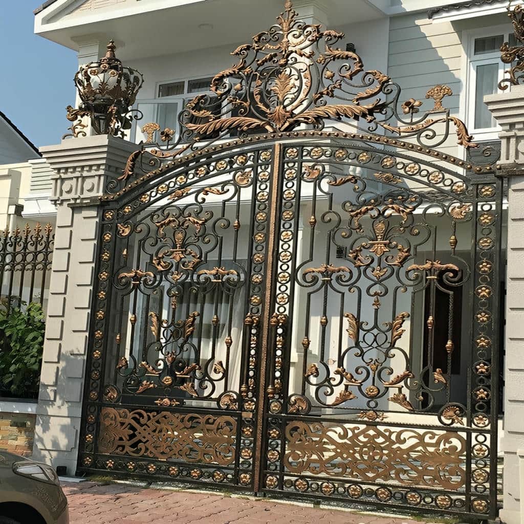 خرید درب ساختمان فرفورژه گل دار با گل رز