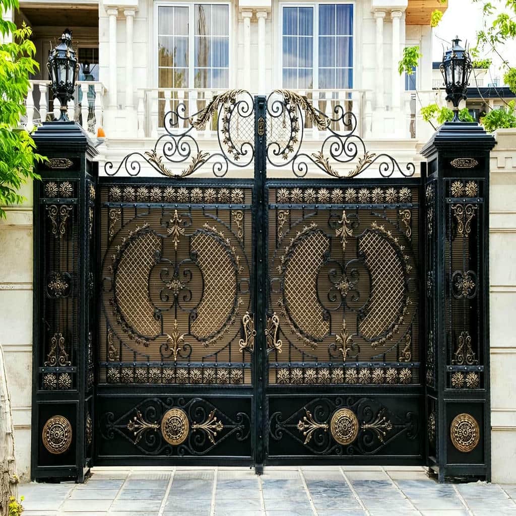 7 مدل درب پارکینگ مینیمال خطی