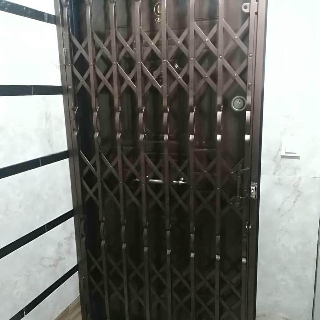 حفاظ کشویی با قفل مقاوم و پروفیل فلزی