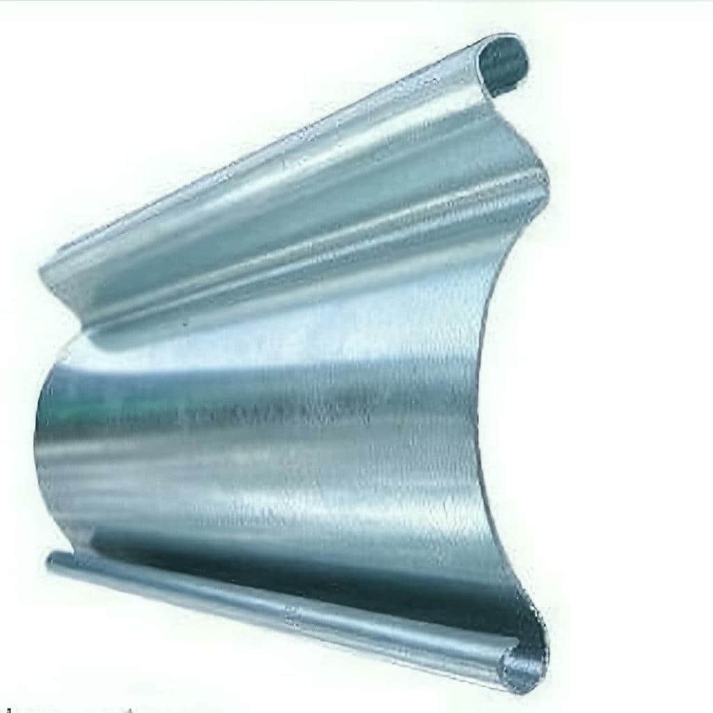 کرکره فولادی مشکی روی ورودی تجاری