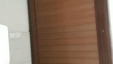 کرکره برقی سفید برای ورودی پارکینگ مسکونی