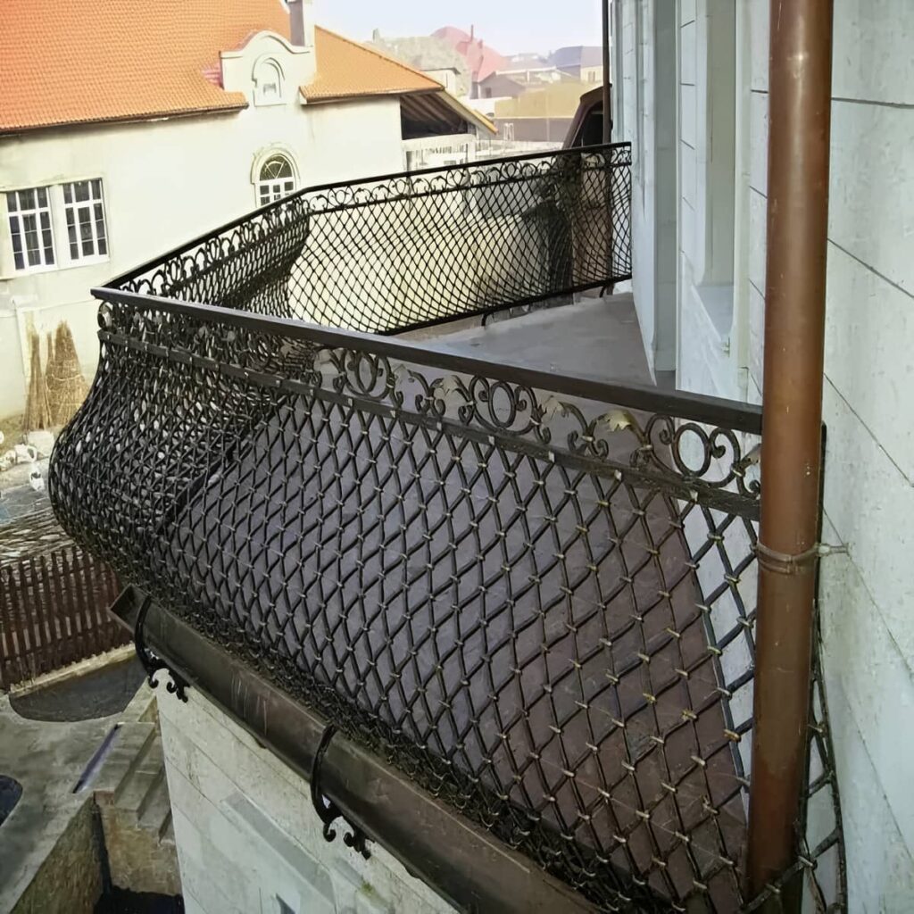 نرده تراس سبک کلاسیک