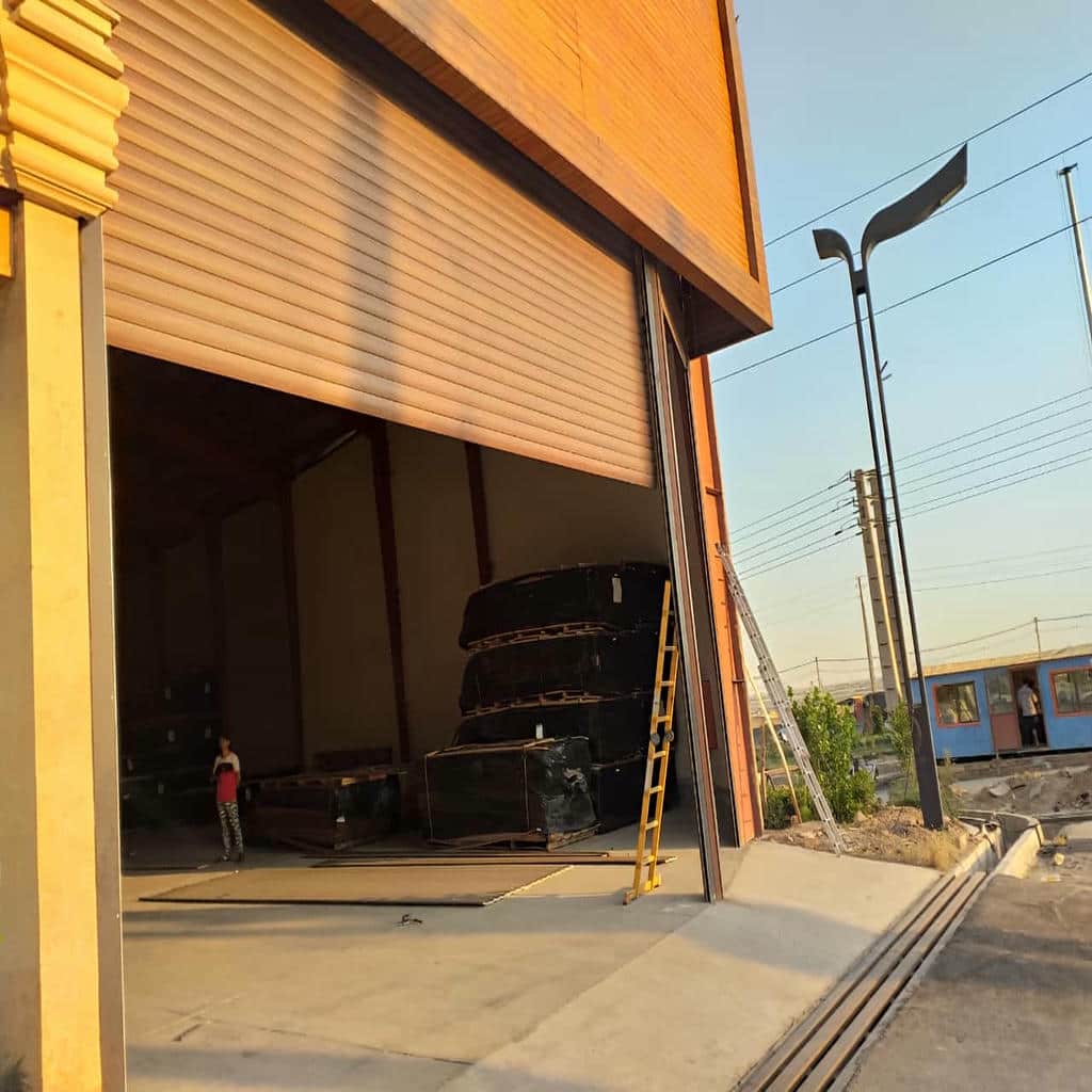 کرکره ورودی پارکینگ خانه