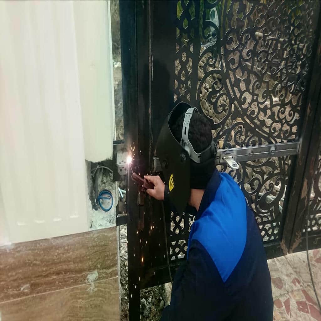 جک پارکینگی ورودی وسیع جک پارکینگی ورودی وسیع