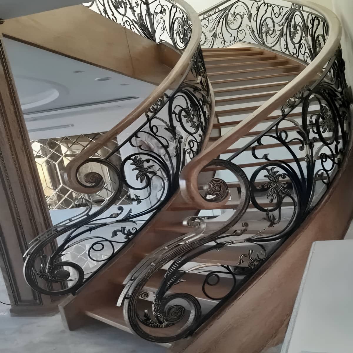 نرده پله کلاسیک فرفورژه
