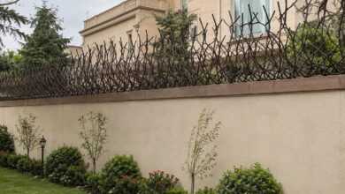 حفاظ روی دیوار حیاط فلزی شاخ گوزنی